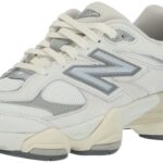 New Balance Women's 574 V2 Essential Sneaker